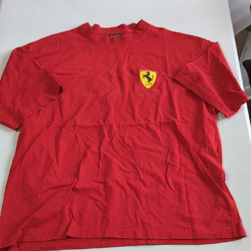 Ferrari Red Men's Short Sleeve Tee Amazing Deep Red 2X Beautiful Condition..